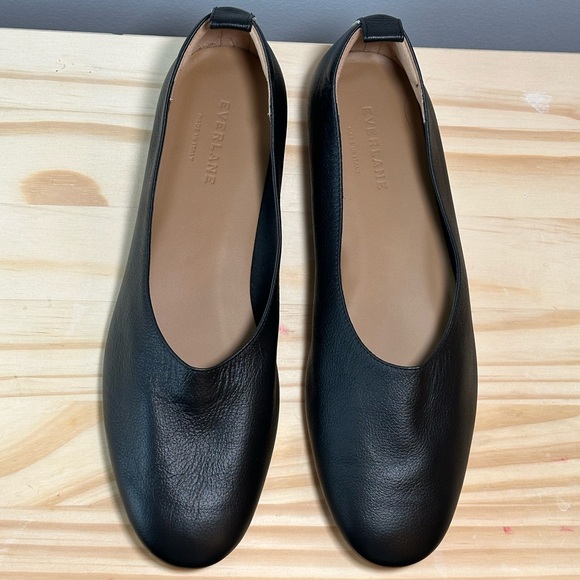 Everlane Shoes - Everlane The Glove Flats Black Leather size 9.5 NWOT